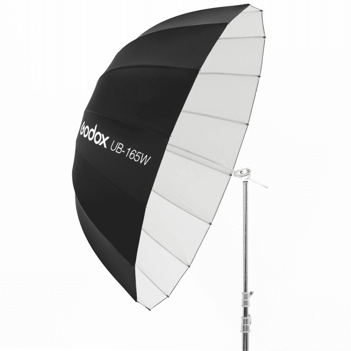 Dù Godox UB-165W sở hữu cấu trúc parabolic sâu với kích thước 65 inch