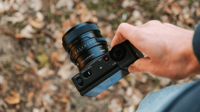 Sigma FP2 được cải thiện khả năng lấy nét tự động nhằm hỗ trợ người dùng theo dõi chủ thể thuận tiện