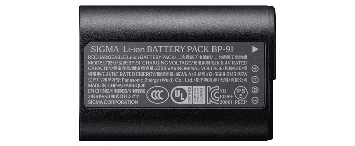 Pin Sigma BP-91 có kích thước khoảng 39,3 * 56,6 * 20,9 mm và trọng lượng 81,5 Gram