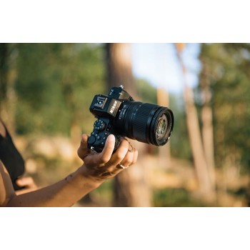 Nikon-DX-16-50mm-F2-8-VR-7