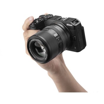 Viltrox-AF-75mm-F1-8-Evo-Z-3