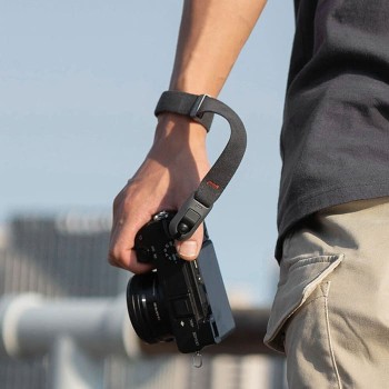Day-deo-may-anh-PGYTECH-Camera-Wrist-Strap-2